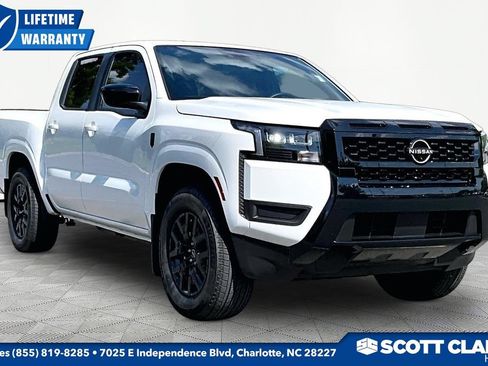 Used 2026 Nissan Frontier SV w/ Tow Package RWD image 1