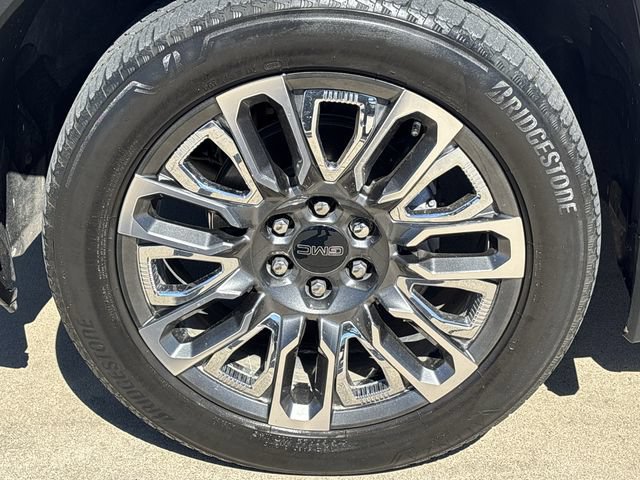 Used 2023 GMC Sierra 1500 Denali Ultimate AWD/4WD image 10