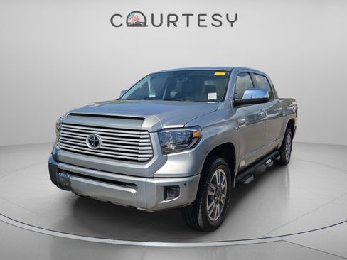 Used 2017 Toyota Tundra Platinum image 1