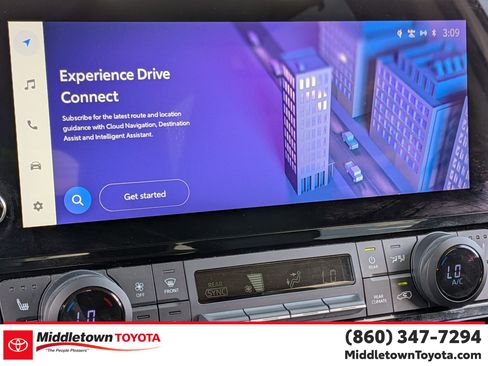 Certified 2024 Toyota Grand Highlander AWD image 22