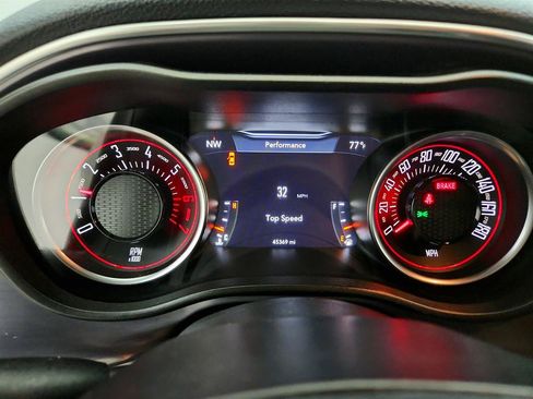 Used 2018 Dodge Challenger R/T Scat Pack RWD image 15