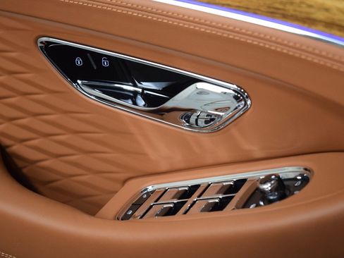 New 2026 Bentley Continental GTC image 37
