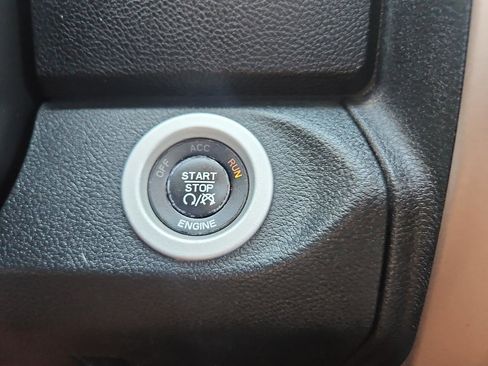 Used 2015 RAM 1500 Laramie Longhorn w/ Convenience Group AWD/4WD image 36