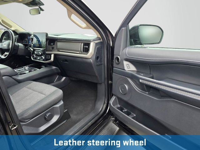 Used 2024 Ford Expedition XLT AWD/4WD image 12
