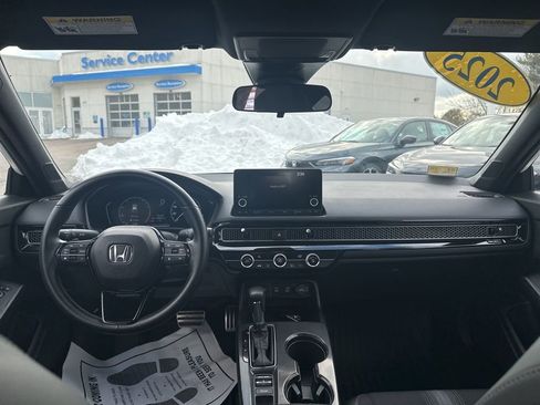 Used 2025 Honda Civic Sport image 14