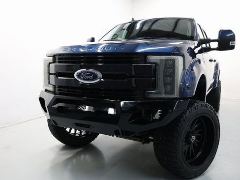 Used 2019 Ford F250 Lariat w/ Lariat Value Package AWD/4WD image 52