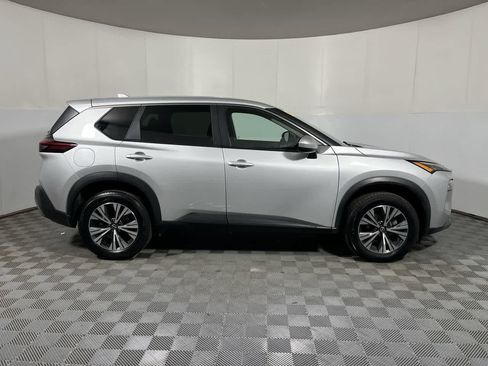 Used 2023 Nissan Rogue SV AWD/4WD image 9