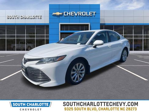 Used 2020 Toyota Camry LE FWD image 1
