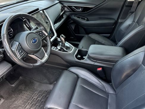 Used 2023 Subaru Outback Limited AWD/4WD image 9