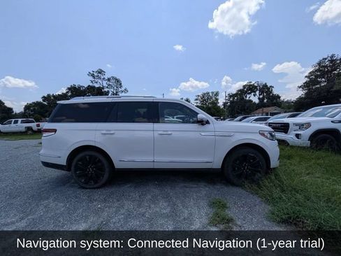 Used 2024 Lincoln Navigator Reserve AWD/4WD image 4