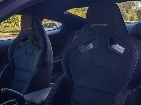 Used 2018 Ford Mustang Shelby GT350 w/ Electronics Package image 15