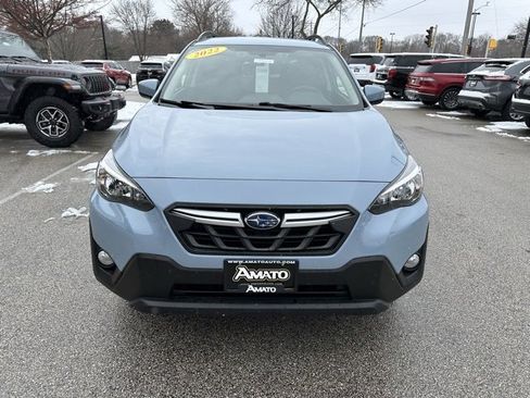 Used 2022 Subaru Crosstrek 2.0i Premium image 3