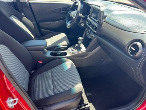 Used 2019 Hyundai Kona SE FWD image 7