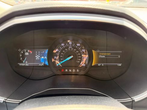 Used 2019 Ford Edge Titanium AWD/4WD image 12