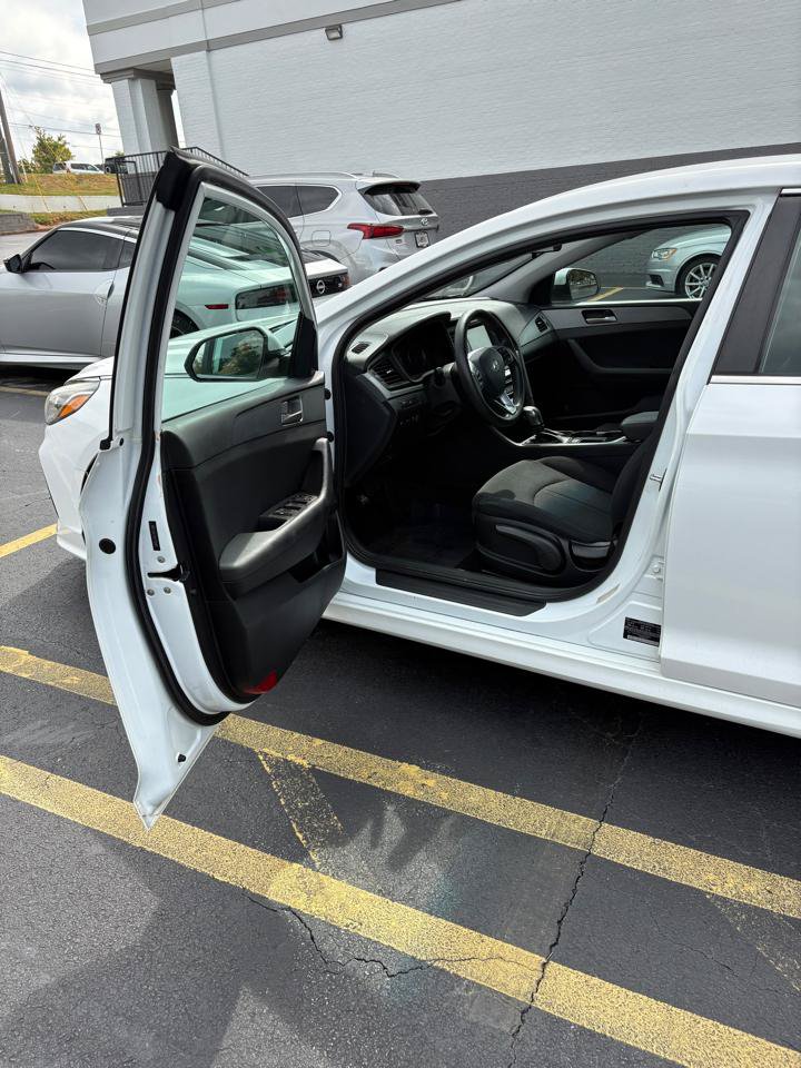 Used 2019 Hyundai Sonata SE FWD image 9