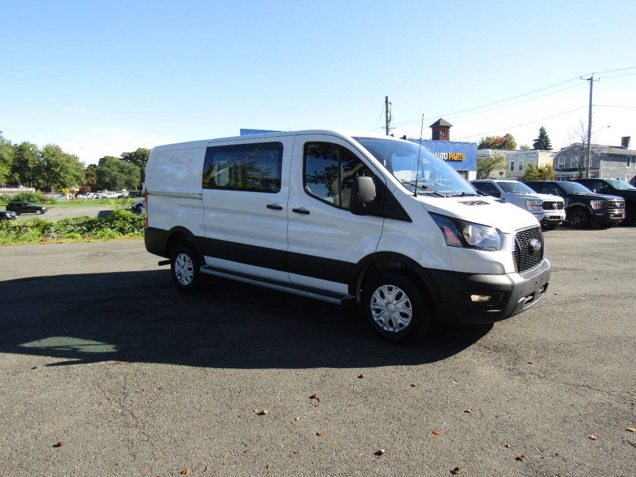 Used 2025 Ford Transit 250 Low Roof w/ Exterior Upgrade Package RWD image 9