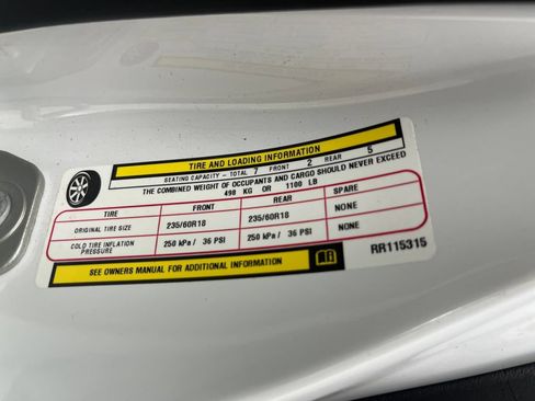 Used 2024 Chrysler Pacifica Limited FWD image 21