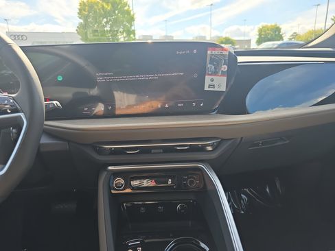 New 2025 Audi Q5 Premium Plus image 18