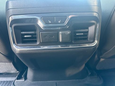 Used 2020 GMC Sierra 1500 AT4 w/ AT4 Premium Package AWD/4WD image 26