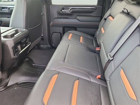 Used 2024 GMC Sierra 2500 AT4 w/ AT4 Premium Plus Package image 12