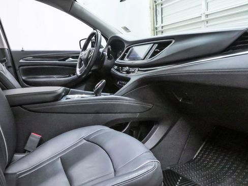 Used 2020 Buick Enclave Avenir w/ Avenir Technology Package FWD image 15