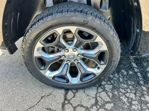Used 2021 RAM 1500 Limited AWD/4WD image 12