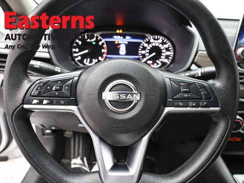 Used 2024 Nissan Altima 2.5 SV FWD image 10