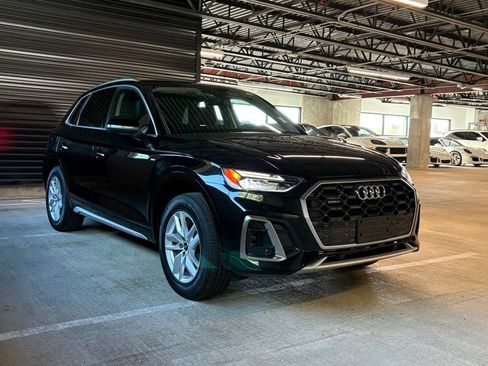 Used 2023 Audi Q5 2.0T Premium w/ Convenience Package AWD/4WD image 12
