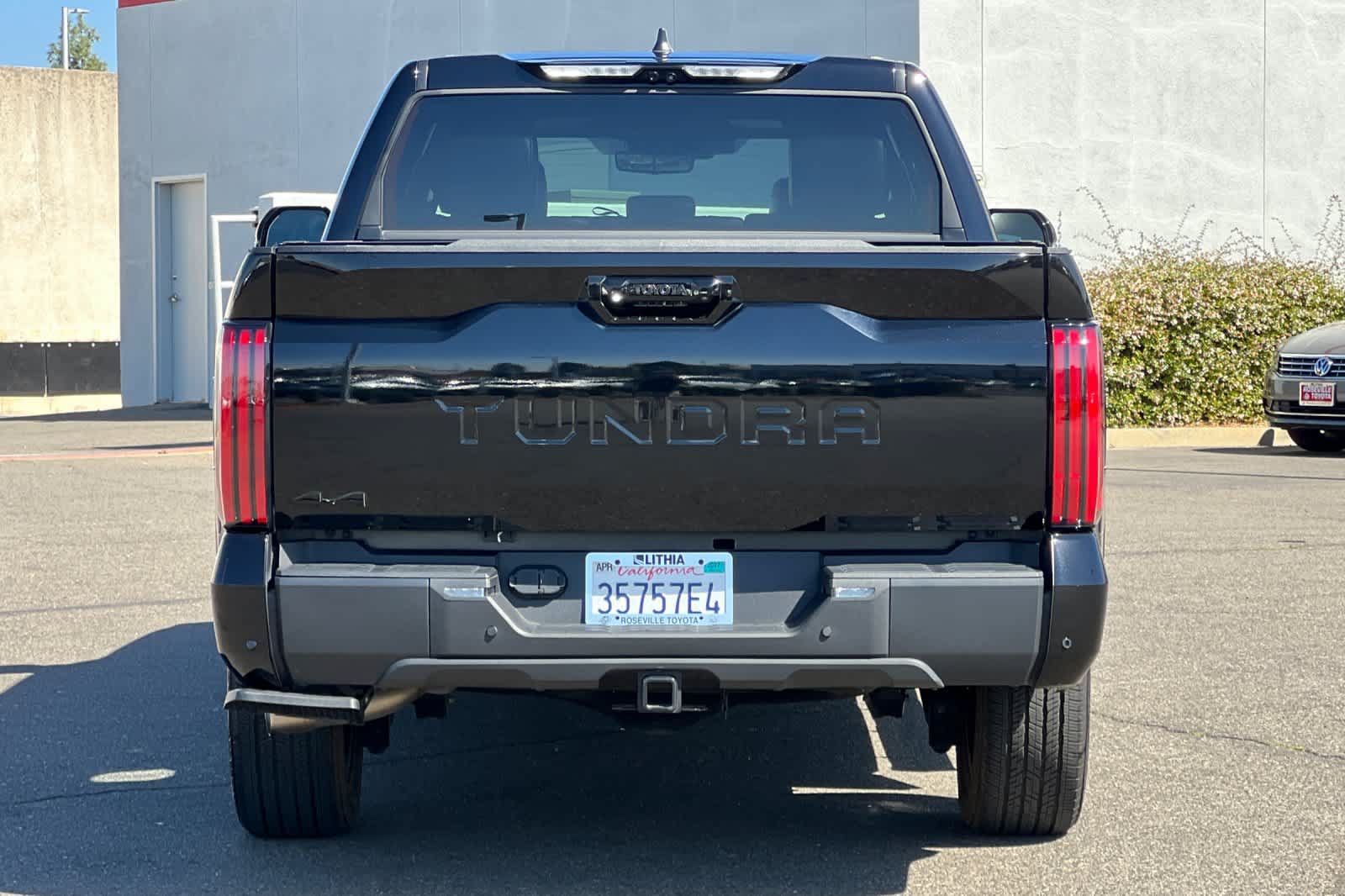 Used 2025 Toyota Tundra Limited AWD/4WD image 8