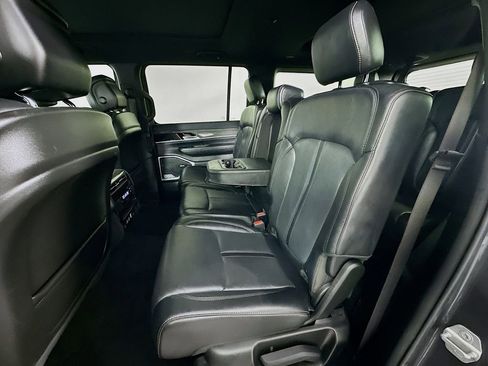 Used 2022 Jeep Wagoneer Series II w/ Premium Group I image 25