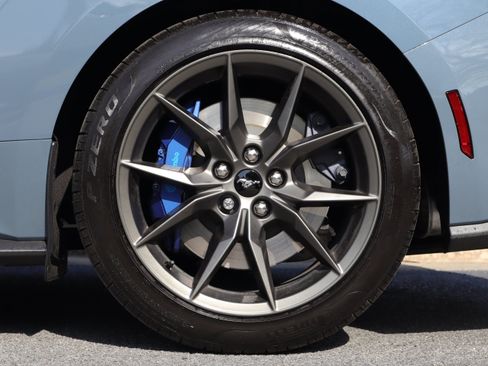 Used 2025 Ford Mustang Dark Horse RWD image 6