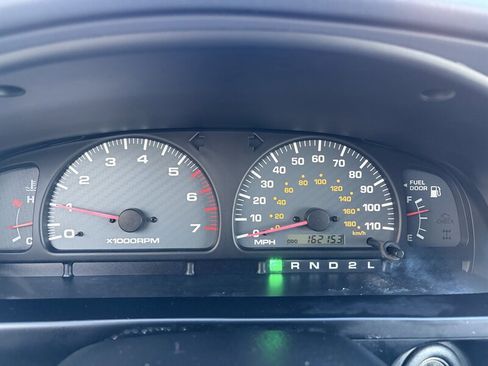 Used 2000 Toyota 4Runner SR5 image 16