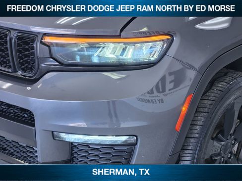 Used 2024 Jeep Grand Cherokee L Limited w/ Black Appearance Package RWD image 5