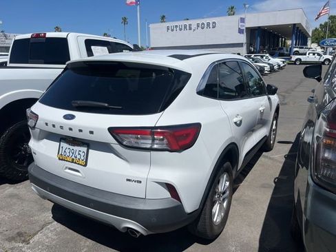 Used 2022 Ford Escape SE AWD/4WD image 8