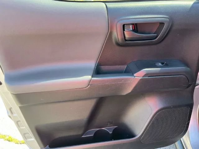 Used 2019 Toyota Tacoma SR w/ SR Convenience Package AWD/4WD image 19