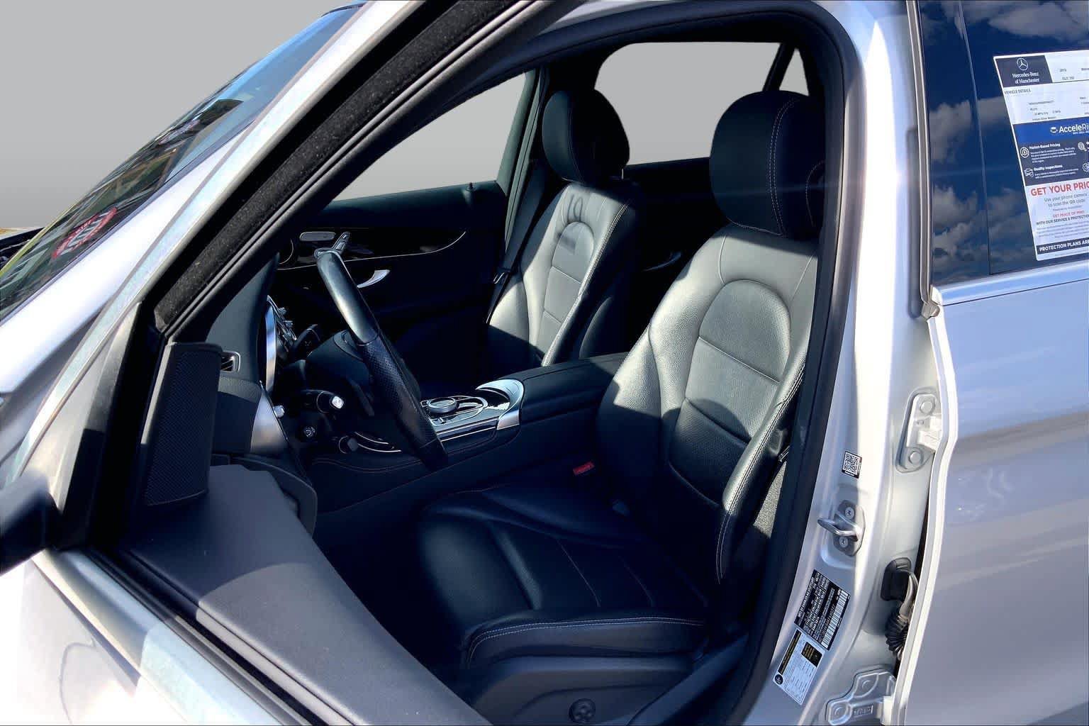 Used 2019 Mercedes-Benz GLC 300 4MATIC image 9