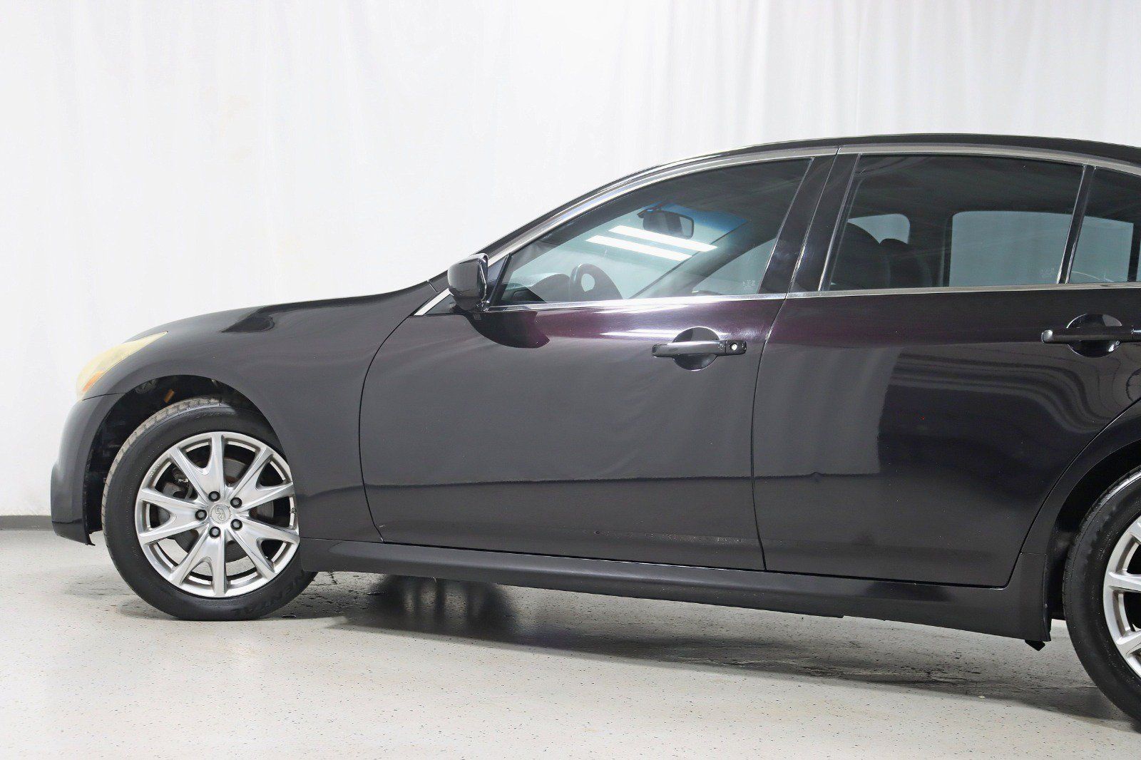 Used 2012 INFINITI G37 x Sedan w/ Premium Pkg AWD/4WD image 11