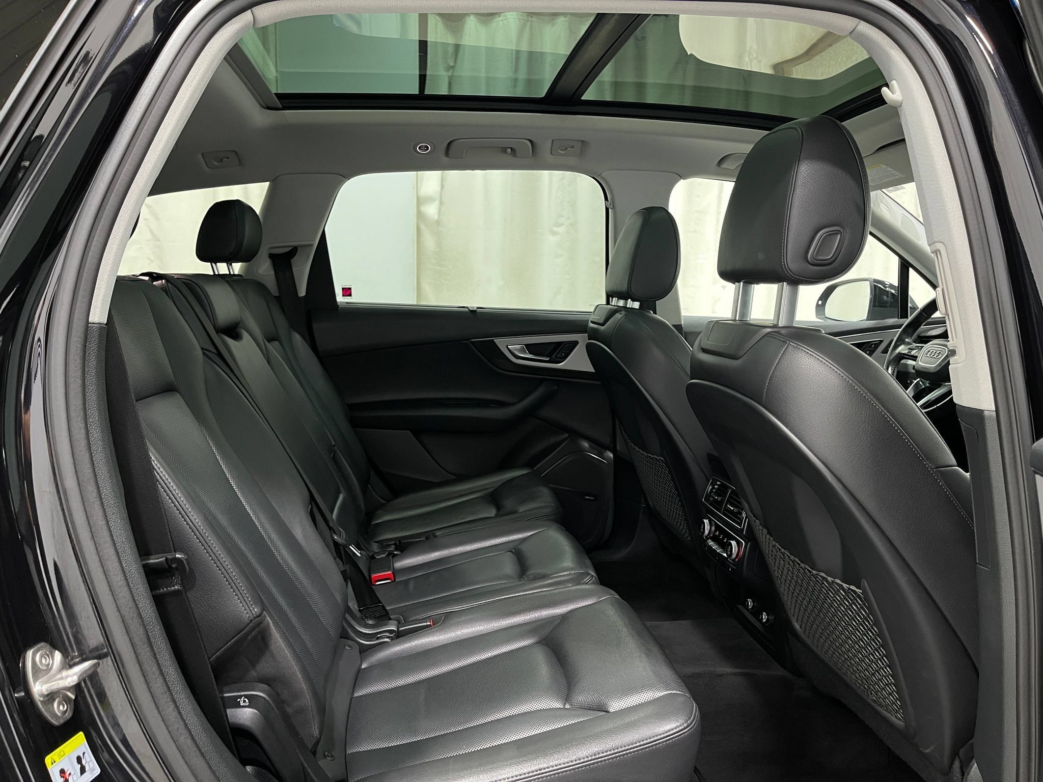 Used 2019 Audi Q7 3.0T Prestige AWD/4WD image 33