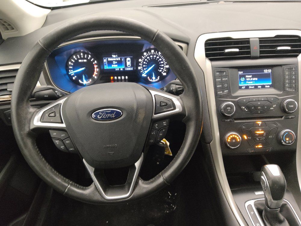 Used 2014 Ford Fusion SE w/ Equipment Group 202A FWD image 22