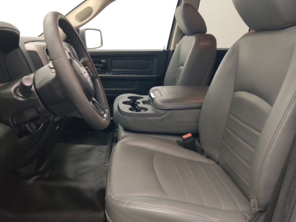 Used 2019 RAM 1500 Tradesman w/ Chrome Appearance Group AWD/4WD image 17