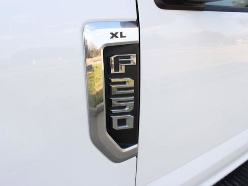 Used 2021 Ford F250 XL w/ Power Equipment Group image 24