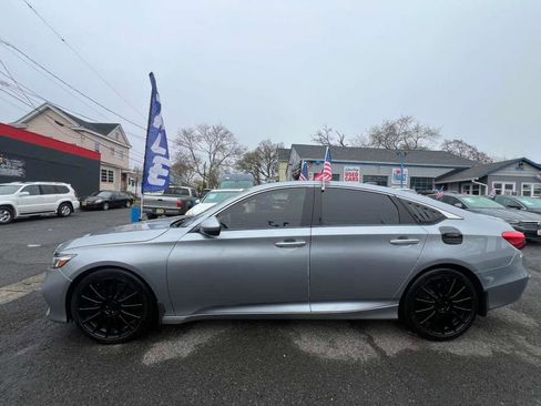 Used 2018 Honda Accord Sport image 6