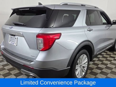 Used 2023 Ford Explorer Limited w/ Equipment Group 301A image 8