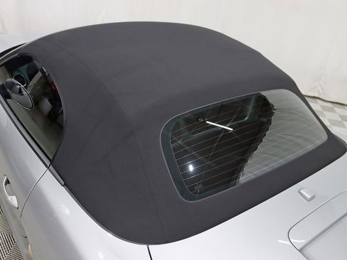 Used 2022 Porsche 718 Boxster RWD image 38