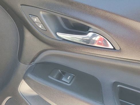 Used 2023 Chevrolet Equinox RS image 49