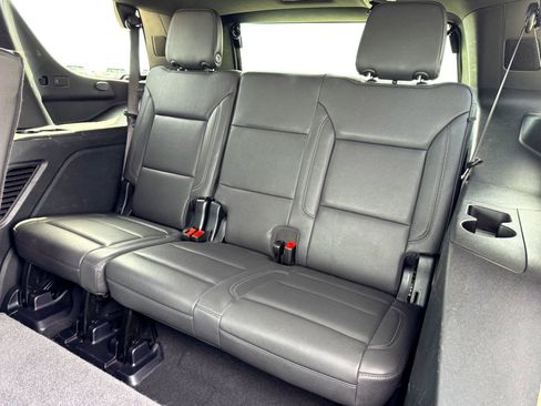 Used 2025 Chevrolet Tahoe Z71 image 17