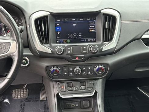 Used 2020 GMC Terrain SLT w/ Preferred Package image 10