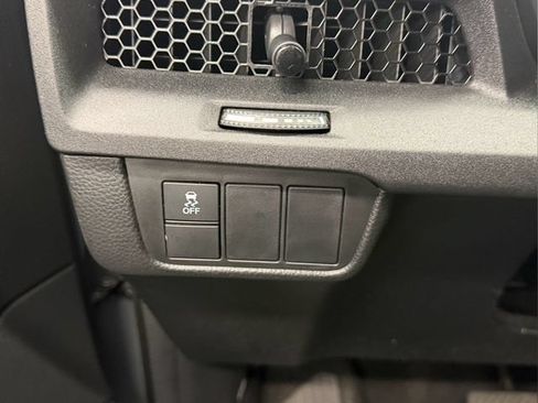 Certified 2025 Honda CR-V EX image 29