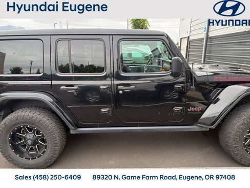 Used 2019 Jeep Wrangler Unlimited Rubicon AWD/4WD image 4