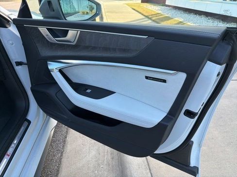 Used 2025 Audi RS 7 Performance image 26